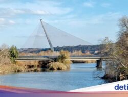 Ngeri! Turis Inggris Tewas Di Merangkak Jembatan Tertinggi Hingga Spanyol