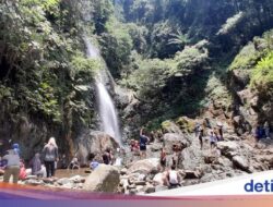 Foto: Sejuk Segar Curug Cigentis Di Karawang