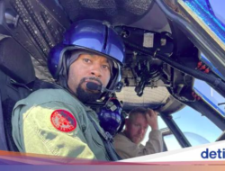 Pilot Helikopter Wisata yang Jatuh Ke Sungai Hudson Adalah Navy SEAL