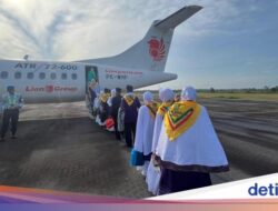 Penerbangan Bersejarah Wings Air Antar Jemaah Haji
