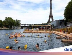 Berendam Di Sungai Seine Di Eiffel Kini Karena Itu Kenyataan