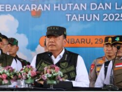 Menko Polkam Budi Gunawan Dorong Percepatan Operasi Tanggap Darurat Karhutla Ke Riau