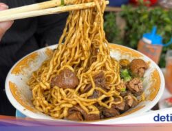 Mie Ayam Gerobak, Warisan Masakan Dari Abad Hingga-7 yang Masih Bertahan