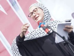 Perjuangan Wanda Hamidah Berlayar Ke Gaza, Di Tidur Di Pelabuhan hingga Diteror Drone Israel