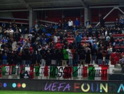 Ultras Italia Berulah! Aksi Massa Kontroversial Punggung Hitam Guncang Laga Lawan Israel