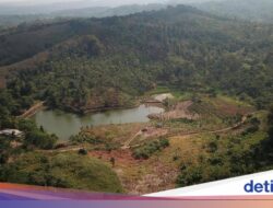 Dear Bu Menpar, Pupus Harapan Desa Wisata Hanjeli gegara Jalan Rusak-Berlubang