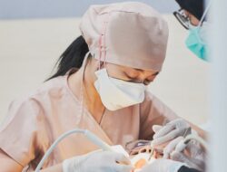 Unjuk Rasa Sosial Klinik Gigi Bantu Atasi Masalah Kesejaganan Mulut Komunitas