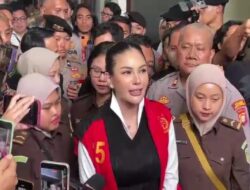 Nikita Mirzani Santai Dituntut 11 Tahun Penjara dan Denda Rp2 Miliar