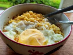 Cheating ala Ahli Kemakmuran Gizi, Ini Cara Makan Mi Instan Tapi Tetep ‘Sehat’