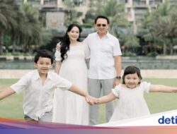 Potret Hangat Puput Nastiti dan Ahok Di Makan Bersama Keluarga