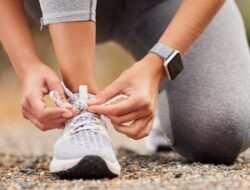 Jalan Kaki Pagi Vs Malam, Lebih Baik yang Mana? Pakar Bilang Gini