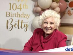 Terungkap! Minuman yang Karena Itu Rahasia Umur Panjang Nenek 104 Tahun