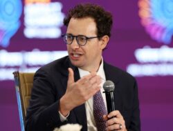 Kekuasaan Absolut Menumpuk Di Segelintir Orang