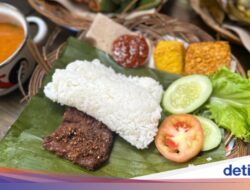 Komplet Bersama Sayur Asem dan Gepuk Mendominasi Di Depok
