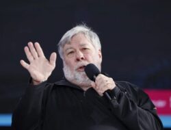 Apple Rayakan 50 Tahun, Steve Wozniak Malah Pilih Pensiun Di Ilmu Pengetahuan dan Menjauh Di AI