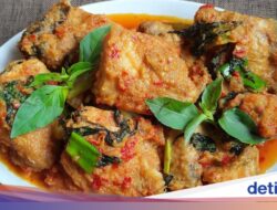 Resep Ayam Rica-Rica Kemangi ala Restoran, Wangi Rempahnya Bikin Ngiler!