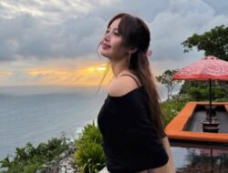 Bikin Heboh! Lisa Asyik Liburan dan Tampil Stunning Di Bali