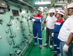 Jelang Idulfitri, Pertamina Pastikan Kesiapan Distribusi Bersama Kapal hingga SPBU