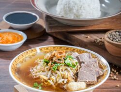 Nikmatnya Spesial Soto Boyolali Hj. Hesti, Makanan Mudik yang Dari Sebab Itu Simbol Kebersamaan Keluarga