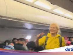 Ketika Penumpang Bermulut Kasar Diusir Bersama Pesawat