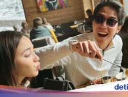 Romantisnya El Rumi dan Syifa Hadju Pada Kulineran Seru Hingga Luar Negeri