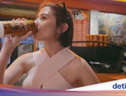 So Sweet! Omar Esteghlal Nyusul Prilly Latuconsina Kulineran Di Bangkok