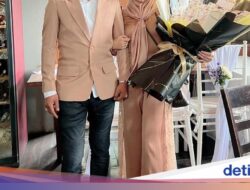 Romantis! Charly Van Houten dan Regina Kulineran Di Bali hinggga Kuala Lumpur