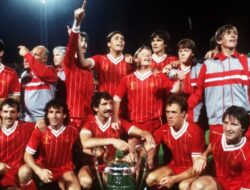 10 Regu Sepak Bola Terbaik Sepanjang Sejarah Versi Media dan Penggemar