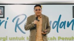 Karya Denny JA Segera Hadir Untuk 35 Bahasa