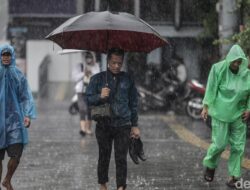 Pakar Keadaan Jawab Risiko Minum Air Hujan Langsung, Aman atau Bahaya?