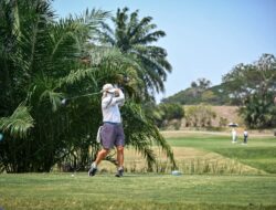 140 Pegolf Adu Ketajaman Ke The Manor Golf & Estate, Julius Setiawan Dari Sebab Itu Mendominasi