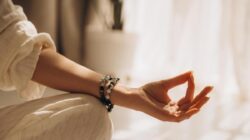 Gaduh soal Kehadiran, Praktisi Medis Jiwa Ingatkan Biar Nggak Dari Sebab Itu Toxic Positivity