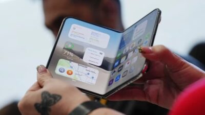 Lipatan iPhone Duo Bisakah Meninggalkan Bekas, Ilmu Pengetahuan Apple Dipertayakan