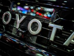 Genangan Air Thailand Bikin Empat Pabrik Toyota Setop Sambil